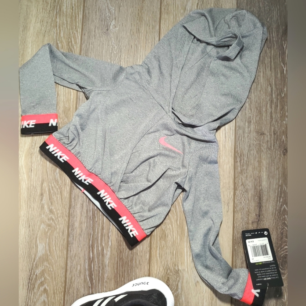 Nike DRI-FIT  pullover, hooded, cropped long sleeve workout top. Size 2T